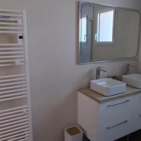 Belle-ile-en-mer - De 3 Logts - Max. 24 Personnes Ferienhaus *